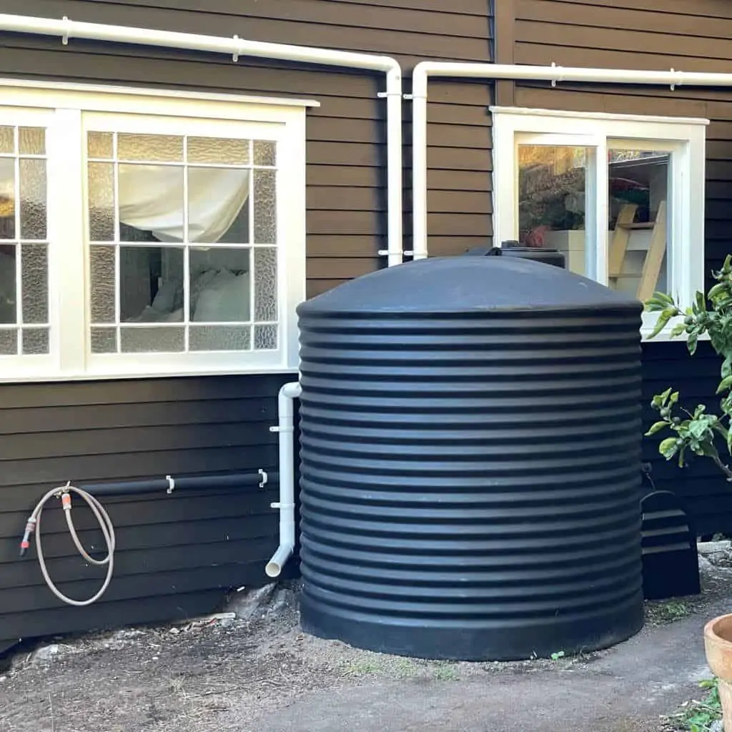 new black 3000 litre water tank - mt eden auckland